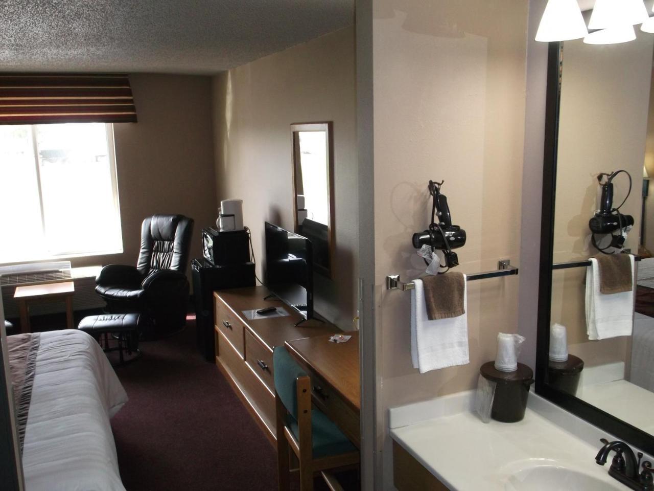 De Smet Super Deluxe Inn & Suites Exterior foto